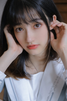军舰上的女兵